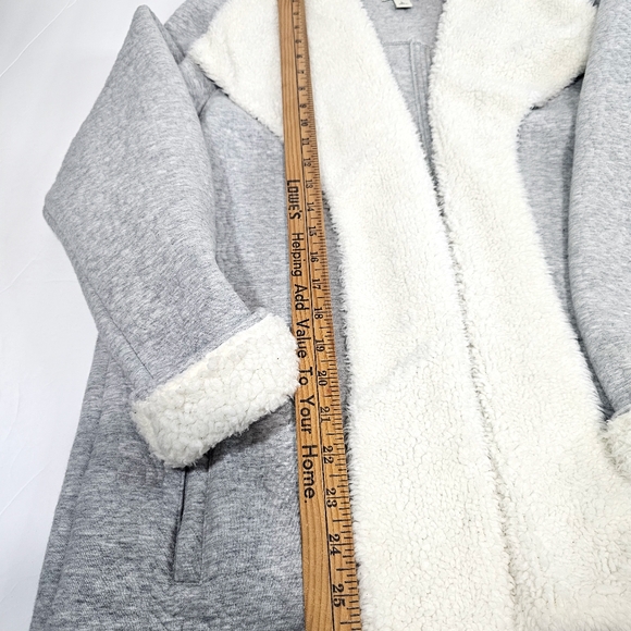 L.L. Bean Cream Sherpa Jacket - Picture 7 of 10
